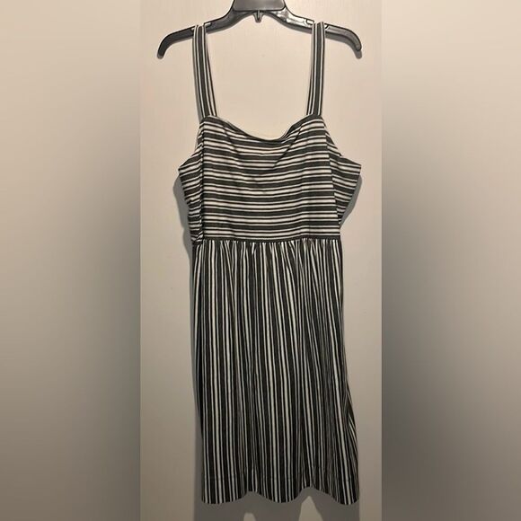 Ann Taylor LOFT- NWT Stripe Sleeveless Nautical Beach Thick Straps Dress Size XL - Picture 1 of 8